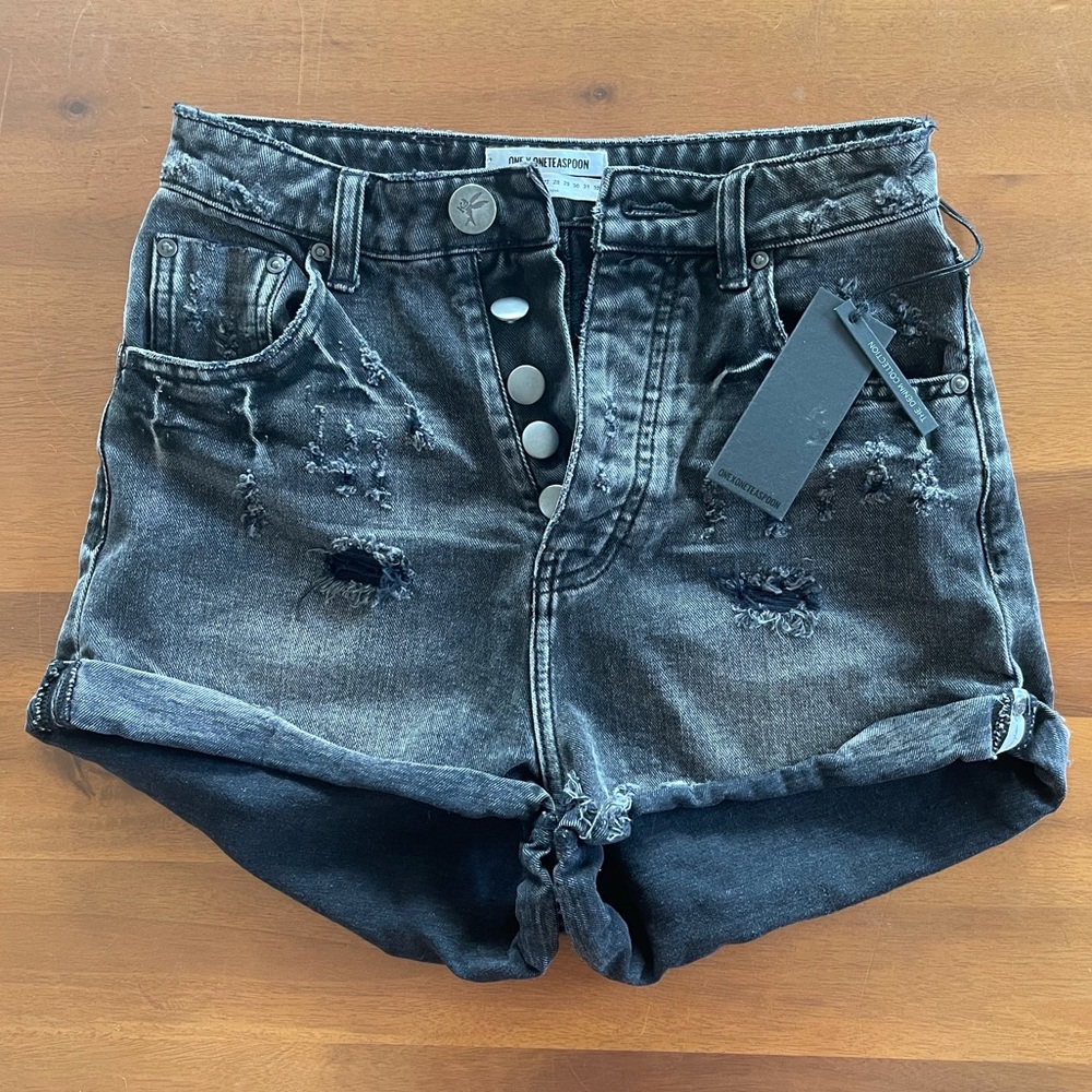BNWT OneTeaspoon shorts